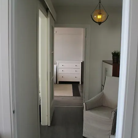 Funk Flat Apartment *